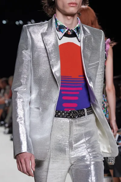 Look 59